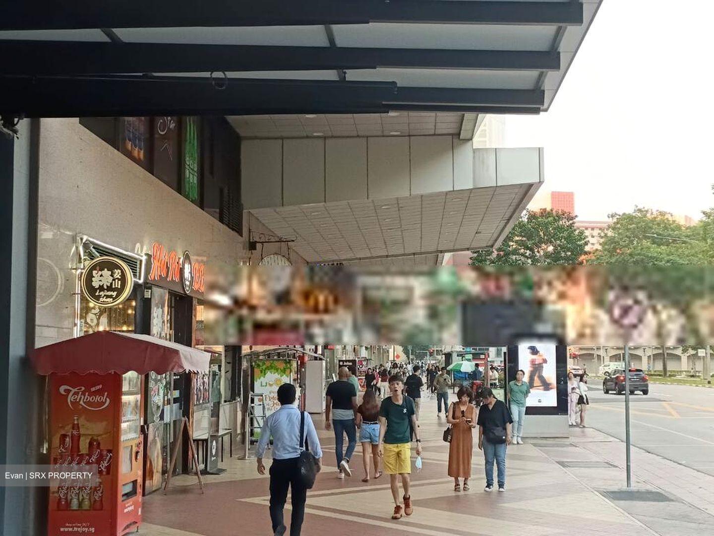 Pomo (D7), Retail #453129221